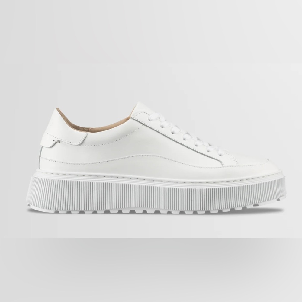 KOIO Women’s White Platform Sneakers – Worn Once | Sold Out Online